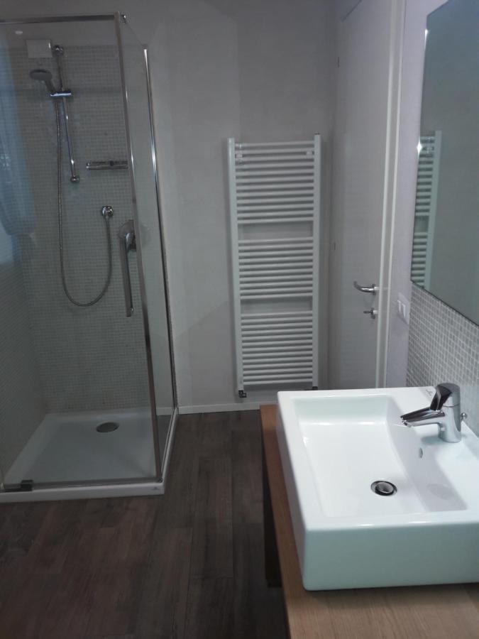 Camera King Deluxe